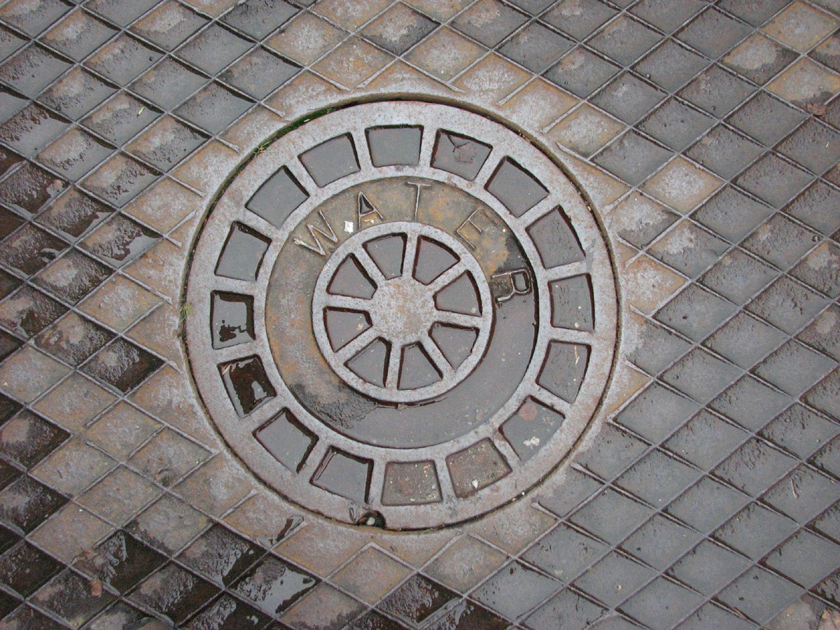 Pipe & Drain Unclogging