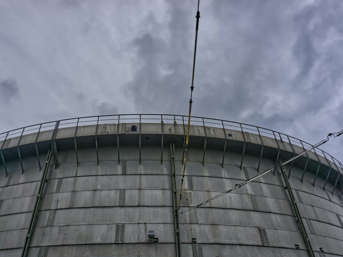 Tank Draining & Scrubbing