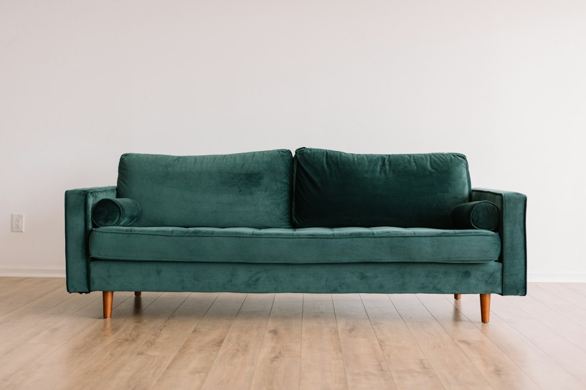 Luxury Fabric Sofa & Velvet Recliner Shampooing