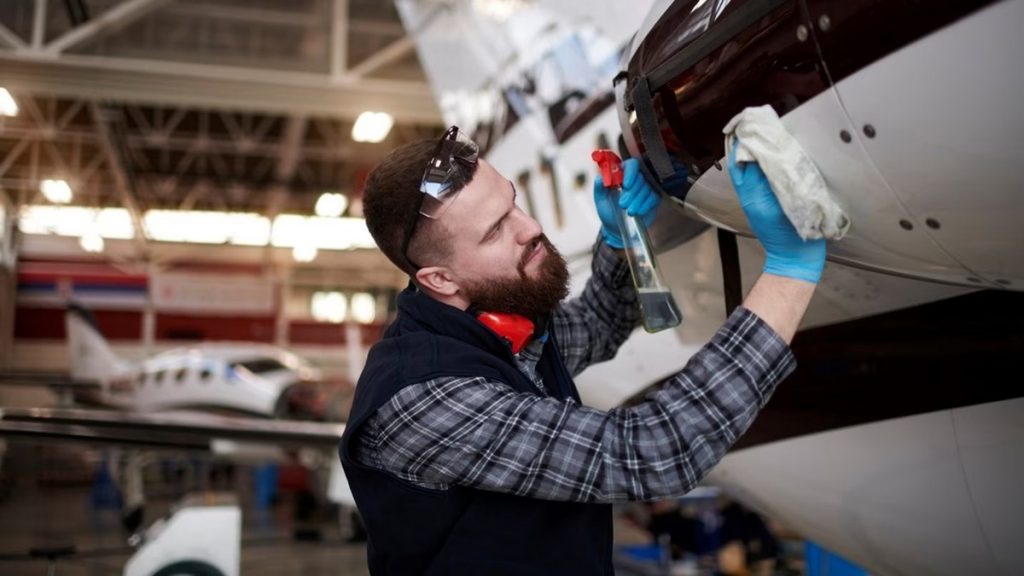 Aeroplane Cleaning